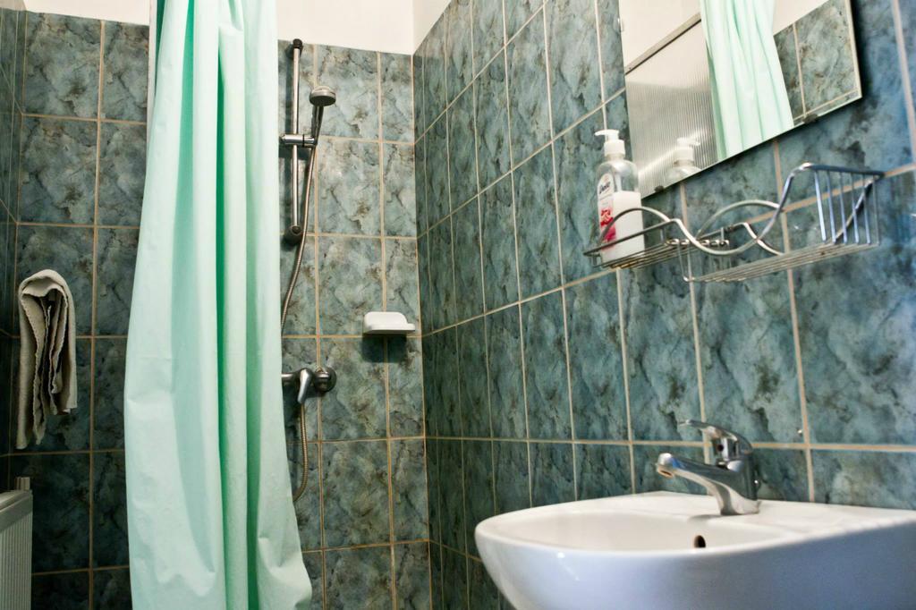 مبيت وإفطار Tunyogmatolcs Szekely Fogado الغرفة الصورة
